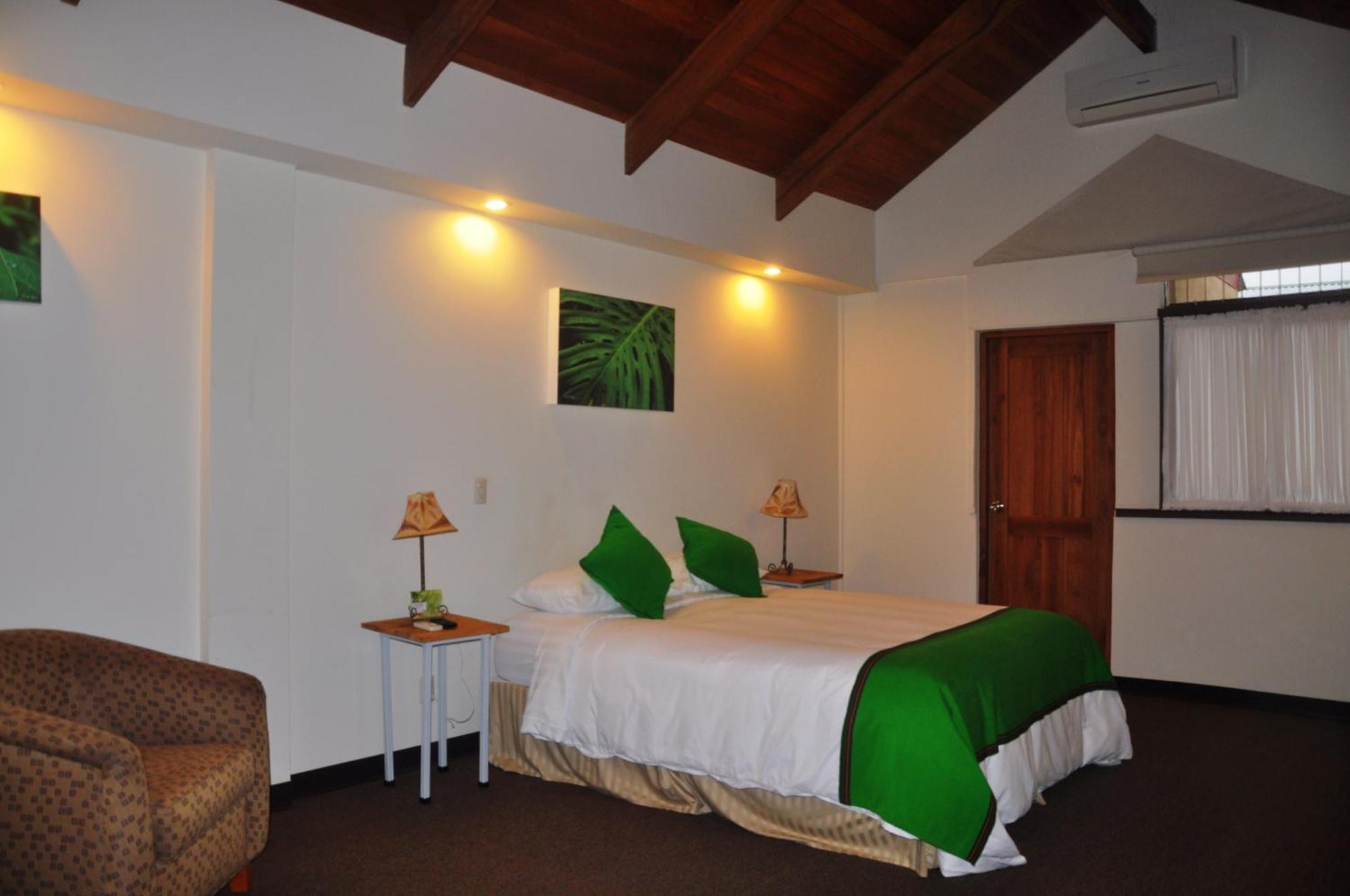 Legacy Boutique Hotel Quesada  Værelse billede